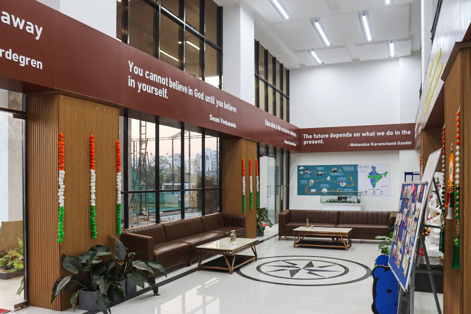 Thanekar International School