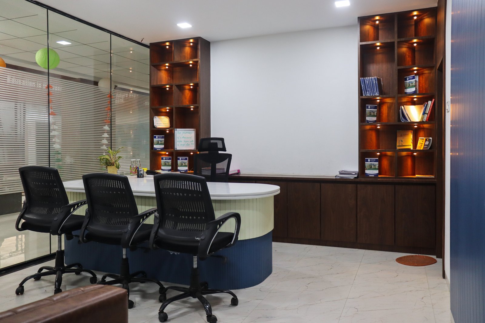 Thanekar International School