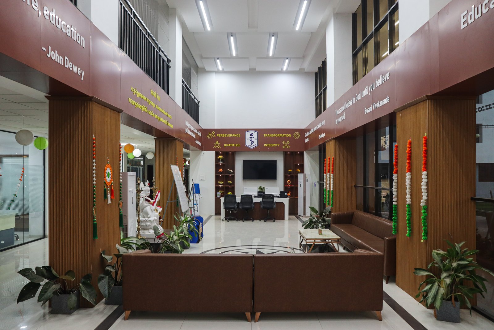 Thanekar International School